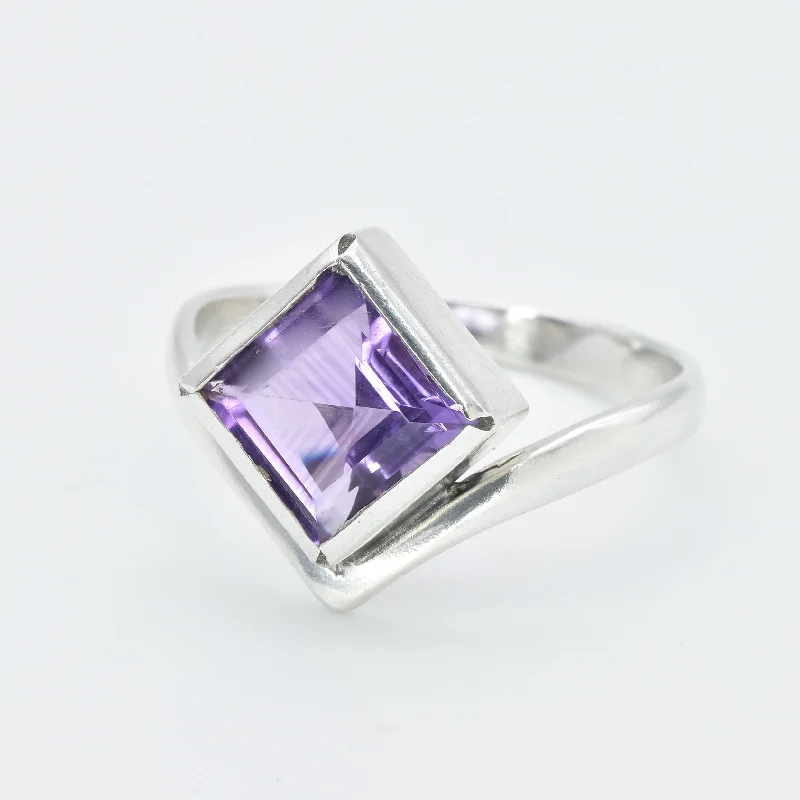 Custom Wedding Bands with Engraving-Purple Amethyst Ring - Natural Amethyst Ring, Princess Cut Silver Ring